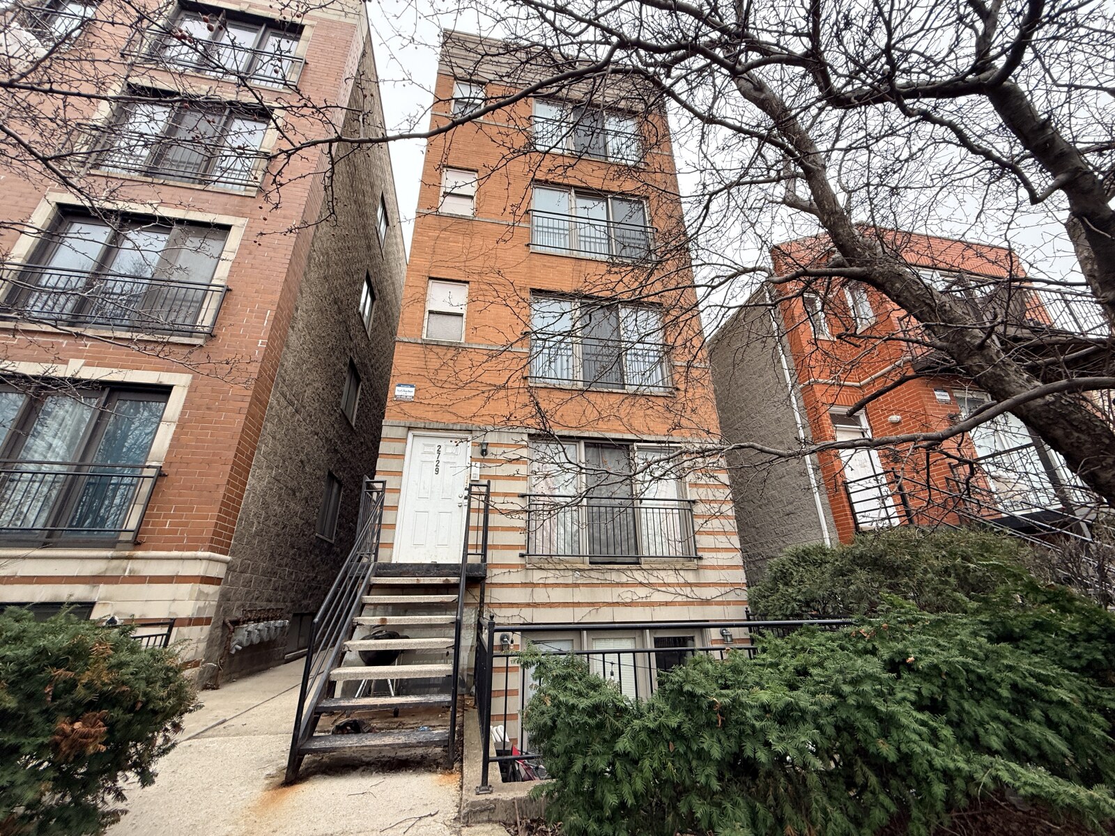 2729 W Congress Pkwy - 4